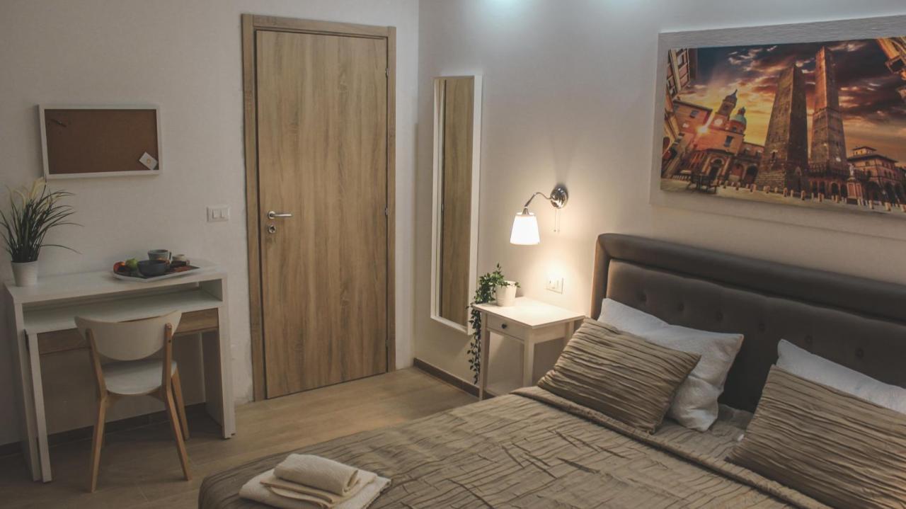B&B Bologna Station Экстерьер фото